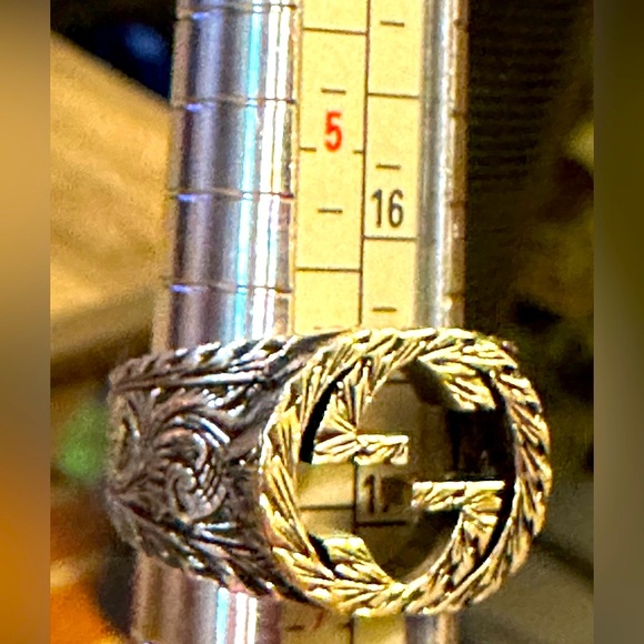 WOW POSHMARK - Authentic Gucci Sterling Silver GG Etched Ring - Picture 5 of 13